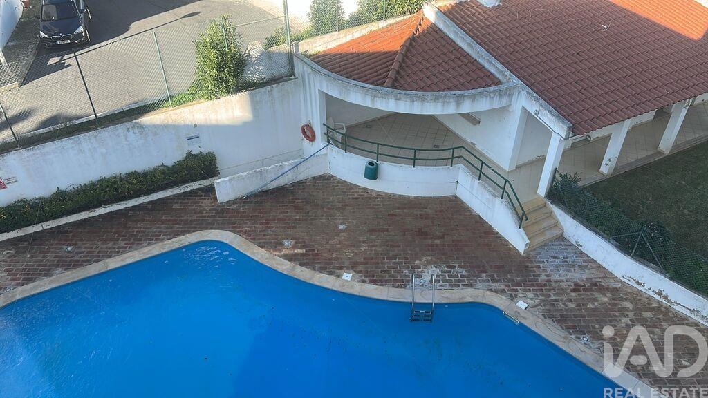 Apartment in Correeira - view 1