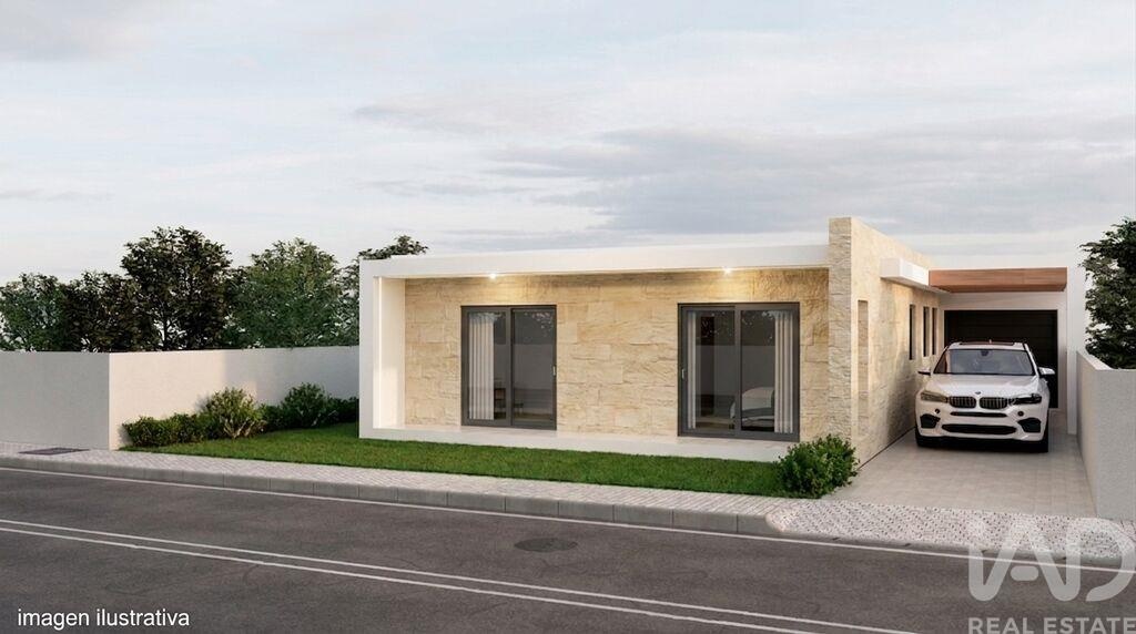 House in Fernao Ferro - Image 3