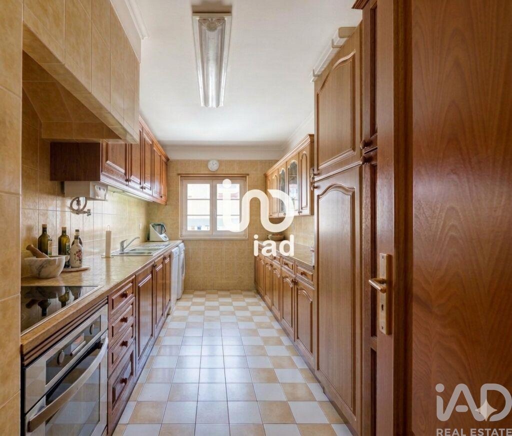 Apartment in Cascais - Image 5