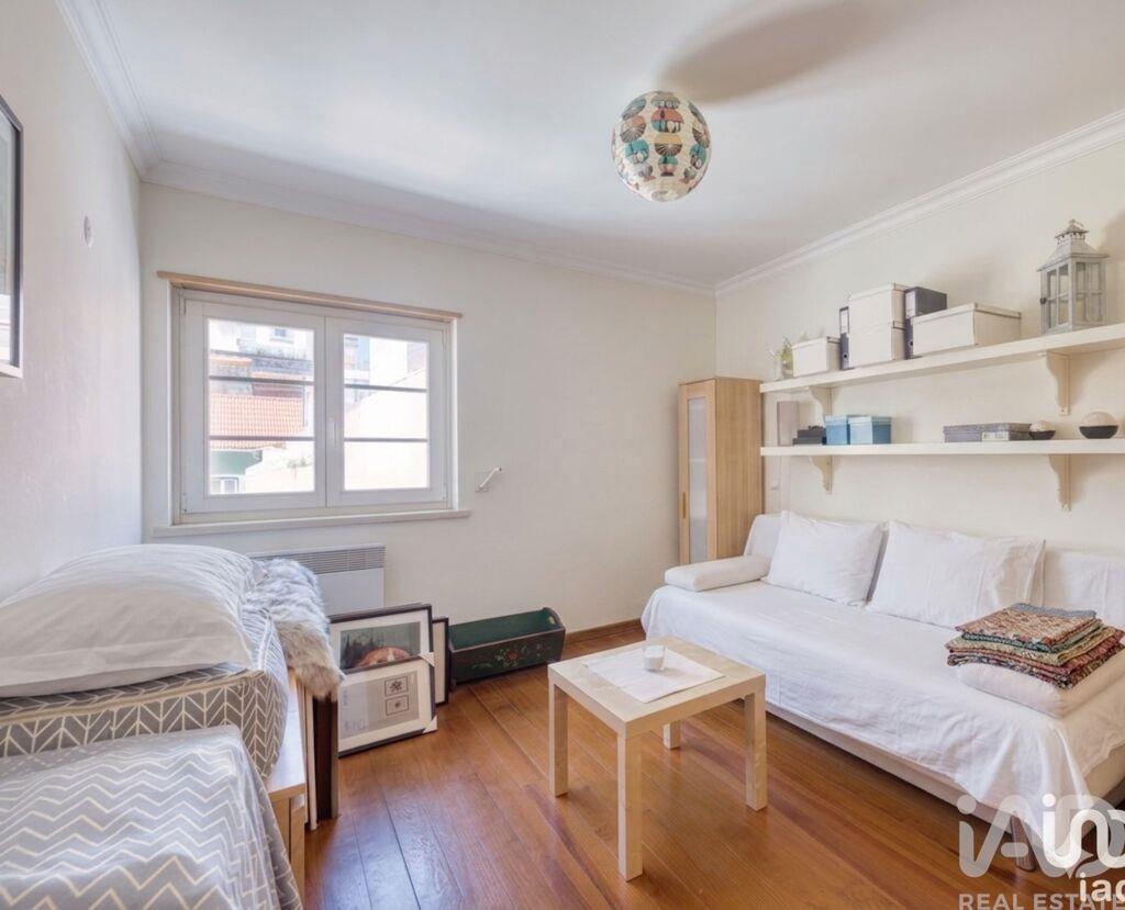 Apartment in Cascais - Image 2