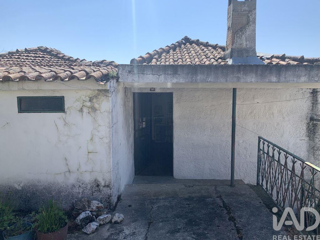 House in Sao Mamede de Ribatua - Image 2