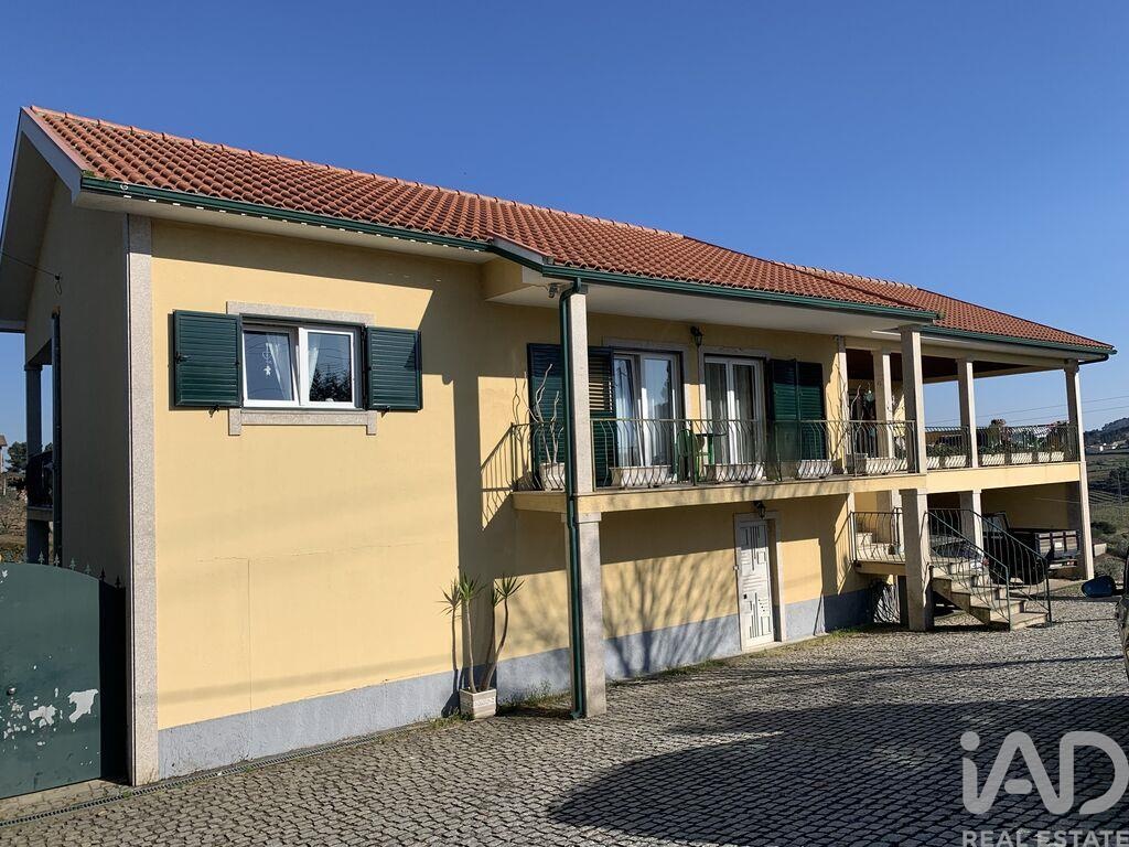 House in Sabrosa - Image 2