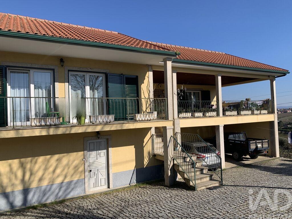 House in Sabrosa - Image 3