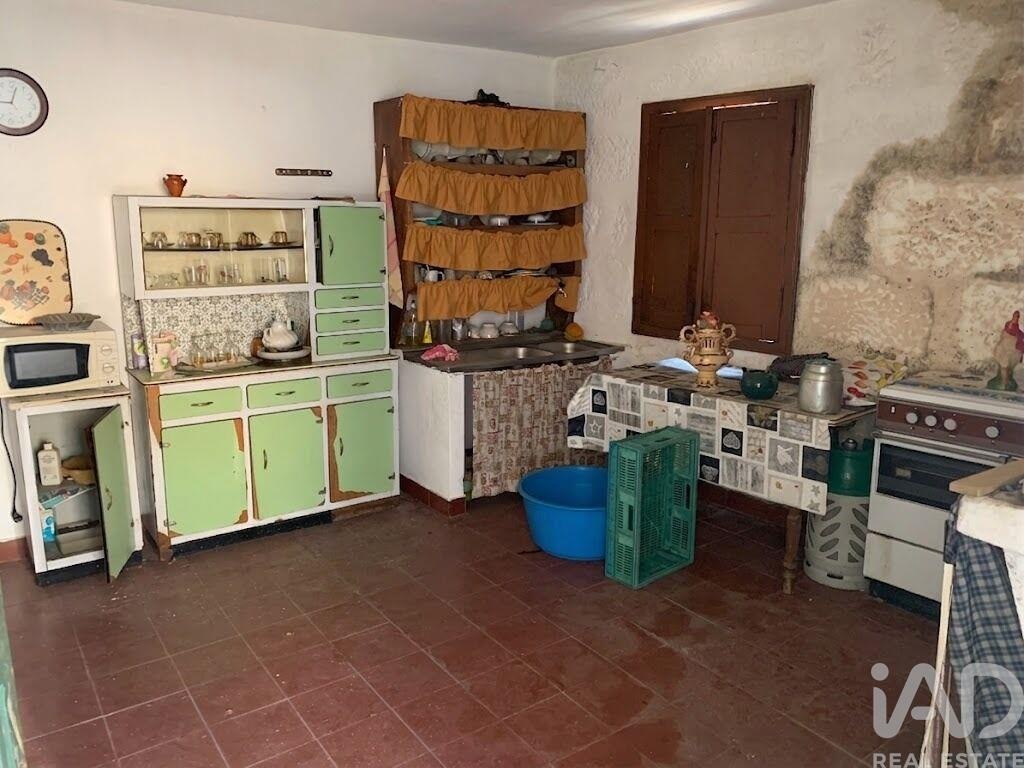 House in Sao Mamede de Ribatua - Image 4