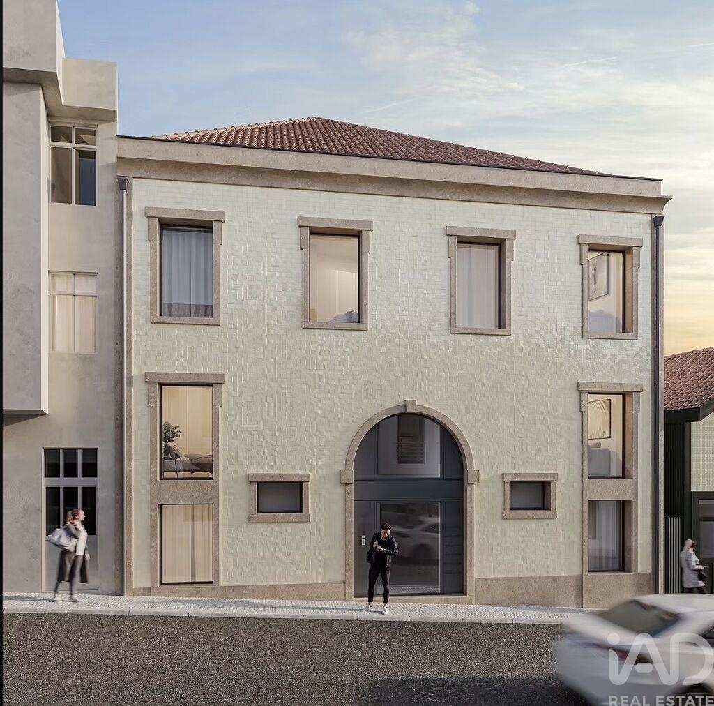 Apartment in Vila Nova de Gaia - view 1