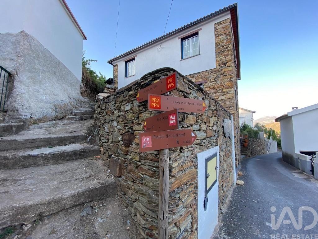 House in Fajao - Image 4