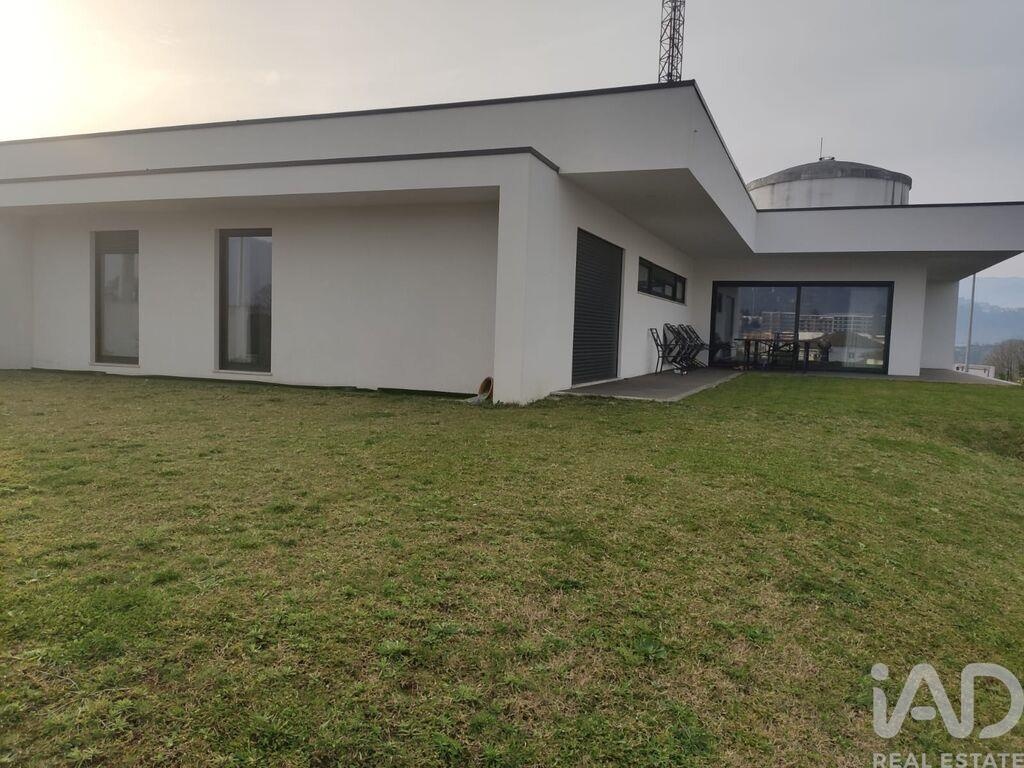 House in Ponte da Barca - view 1