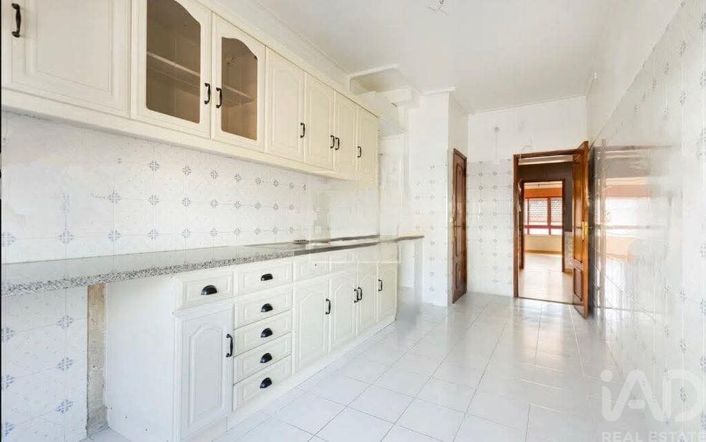 Apartment in Alverca do Ribatejo - view 1