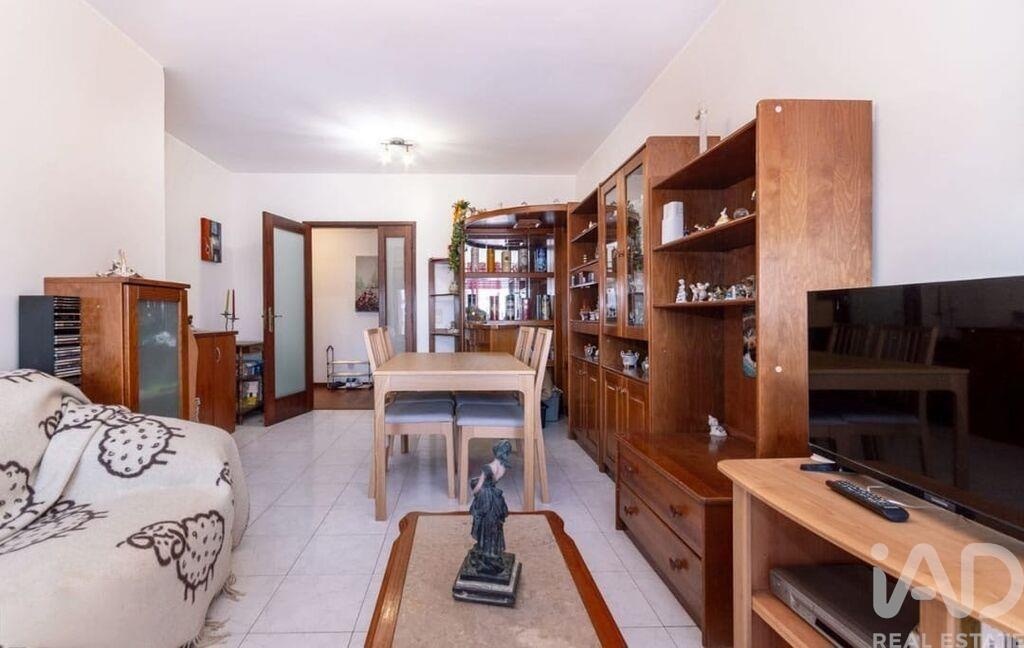 Apartment in Santa Maria de Lamas - view 1
