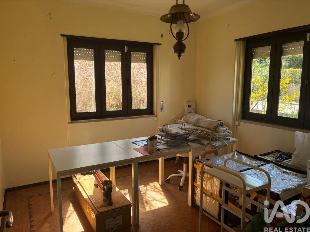 House in Caldas da Rainha - Image 5