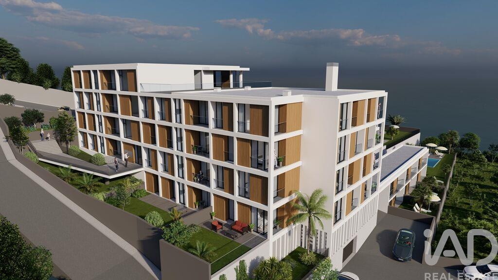 Apartment in Canico - Image 3