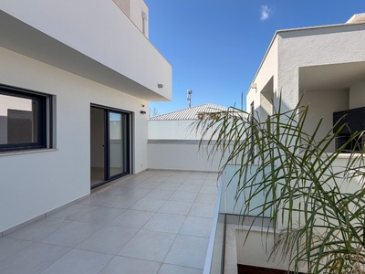 Moradia T3 com cave, jardim e Smart Home