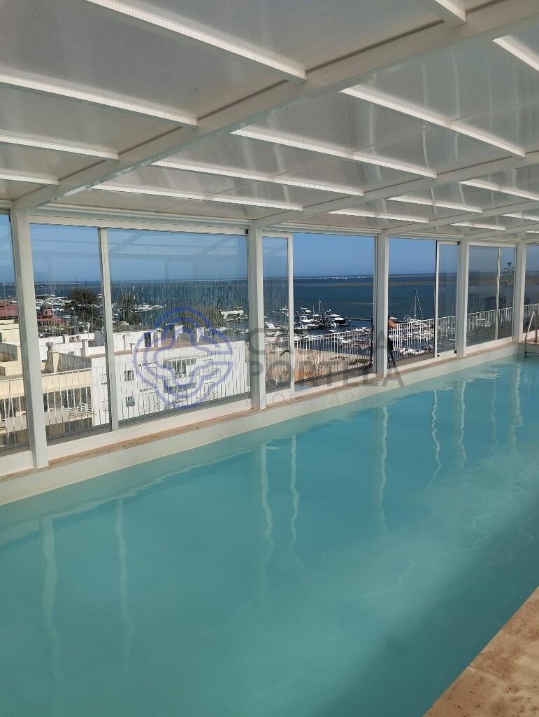 Piscina interior