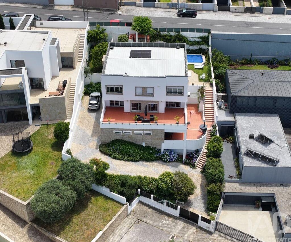 House in Nogueiro - view 1