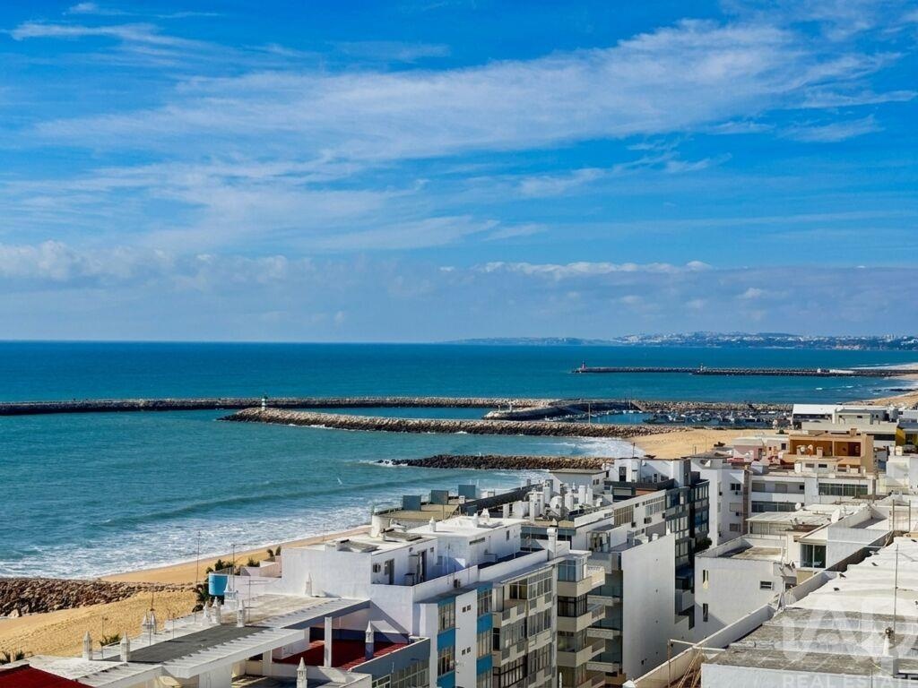 Apartment in Quarteira - view 1