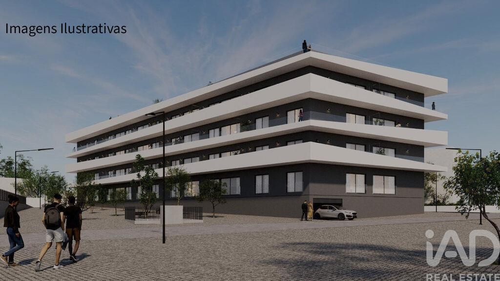 Apartment in Quarteira - view 1
