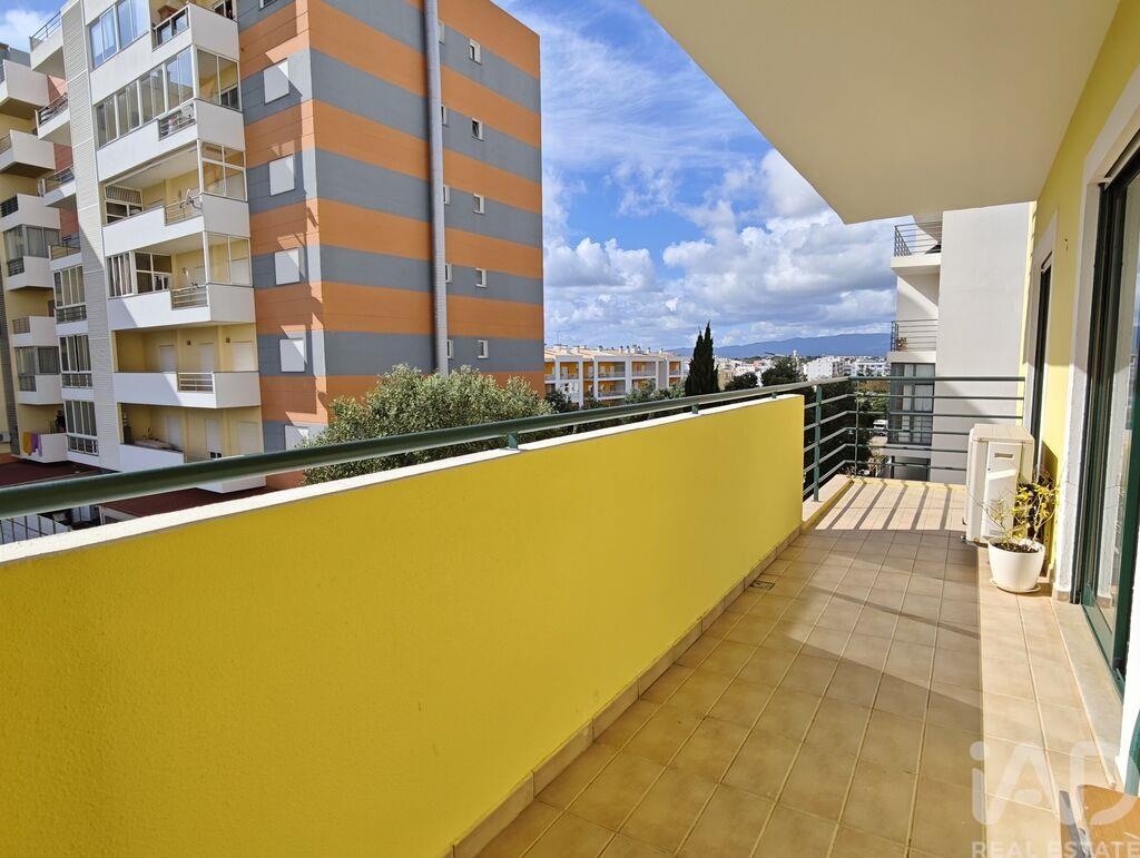 Apartment in Portimao - Image 2