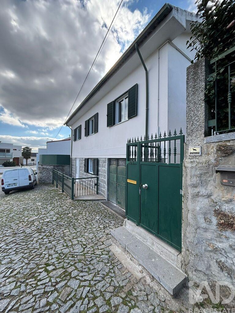 House in Gualtar - Image 2