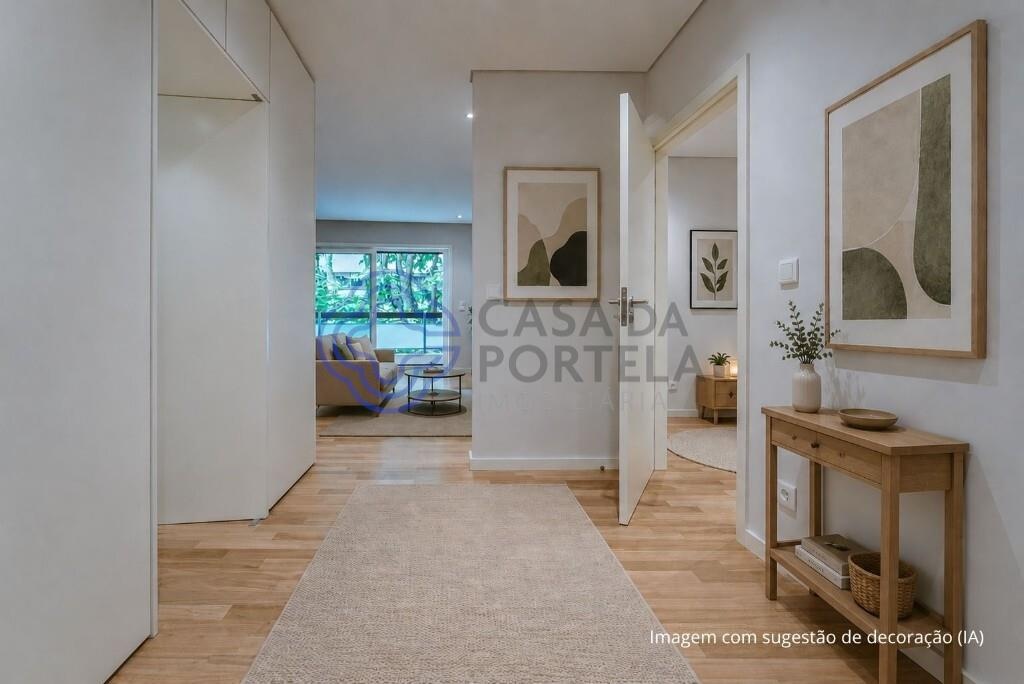 *Completely renovated 3 bedroom apartment in Foz do Douro | Balcony, Garage and Premium Finishes*