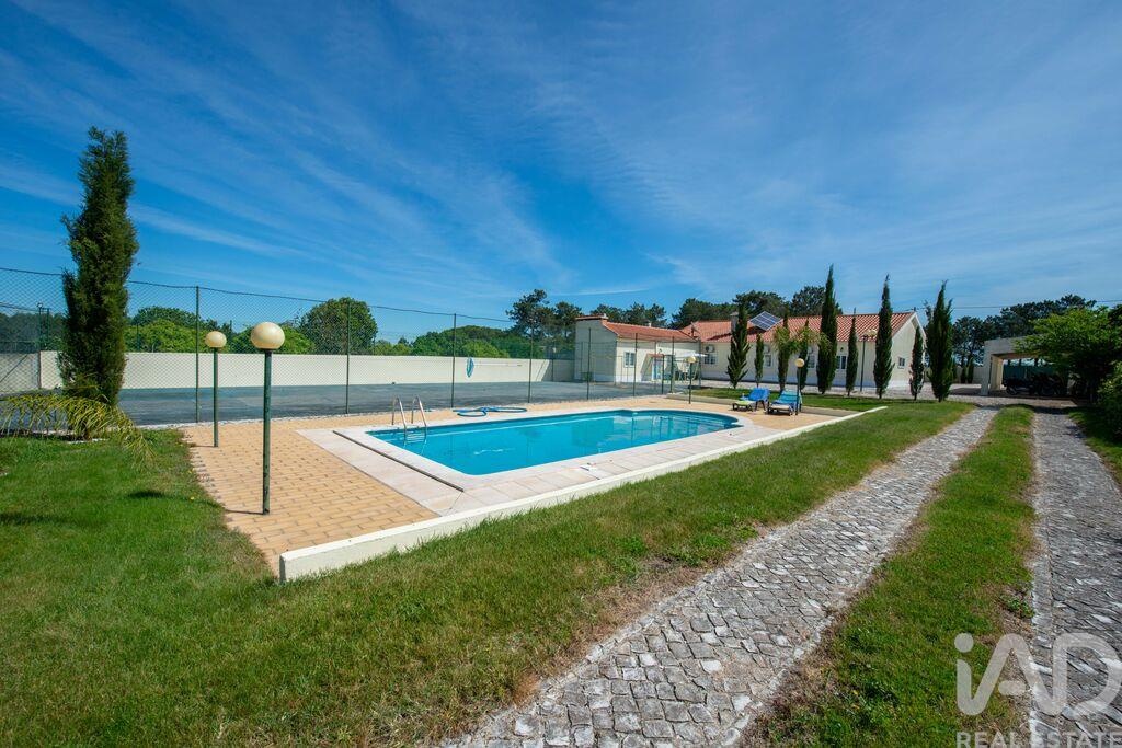 House in Quinta do Anjo - Image 3