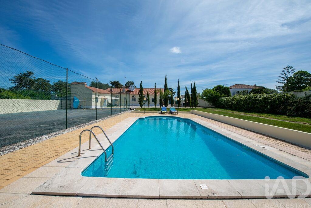 House in Quinta do Anjo - view 1