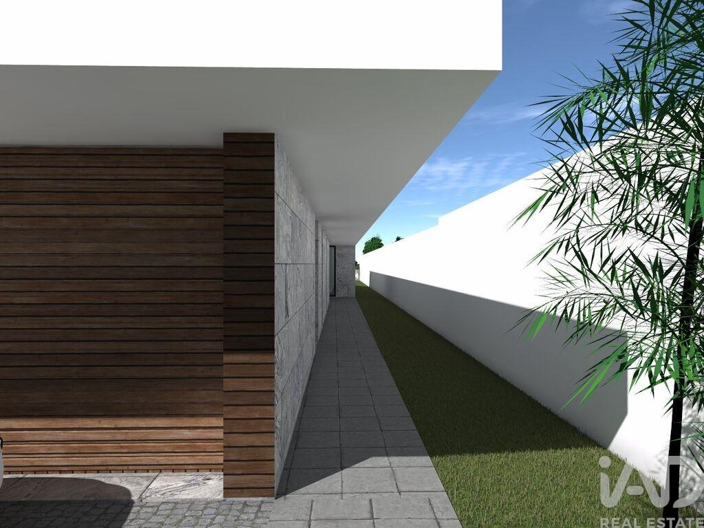 House in Evora de Alcobaca - Image 5