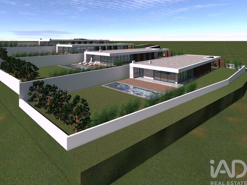 House in Evora de Alcobaca - Image 3