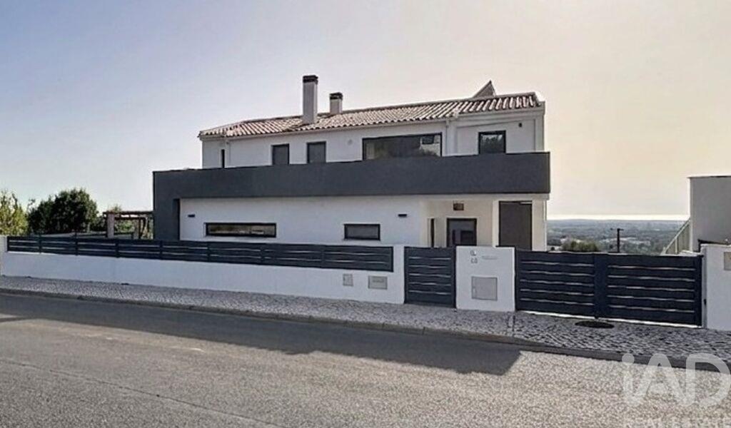 House in Santa Cruz - view 1