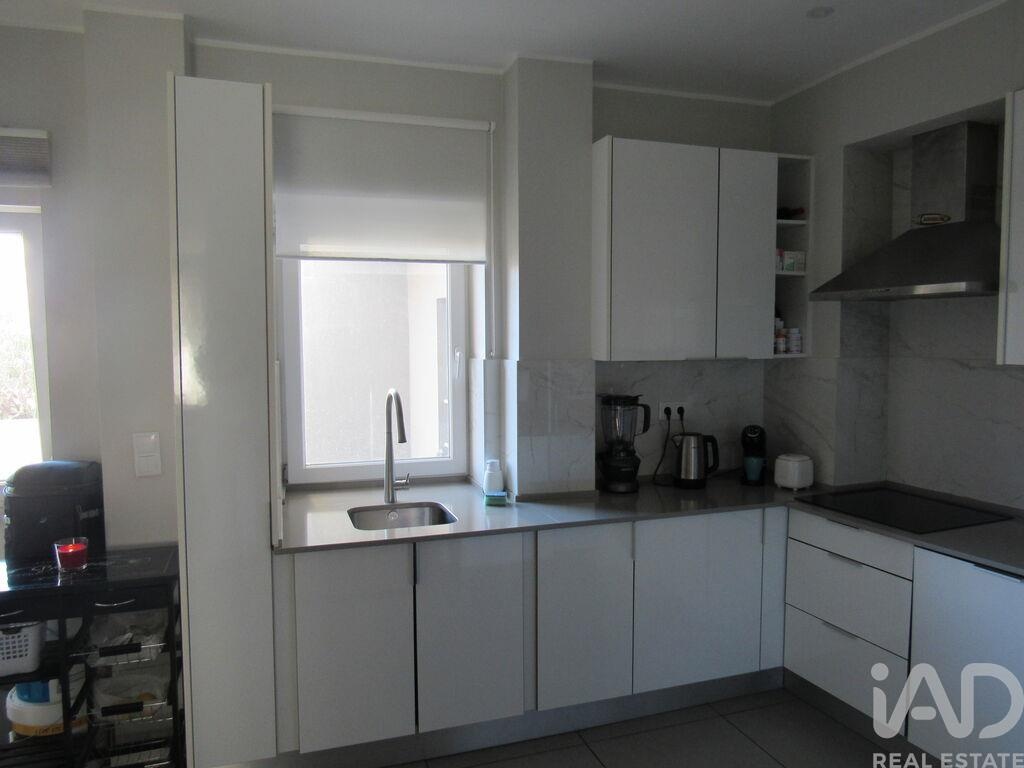 Apartment in Setubal (Sao Sebastiao) - Image 2