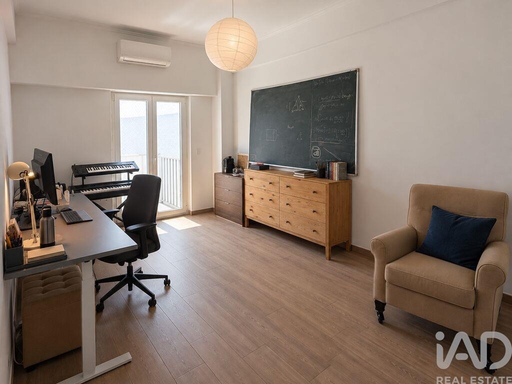 Apartment in Lumiar - Image 5