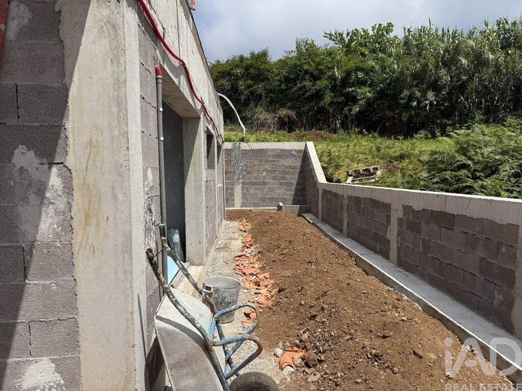 Land in Prazeres - Image 4
