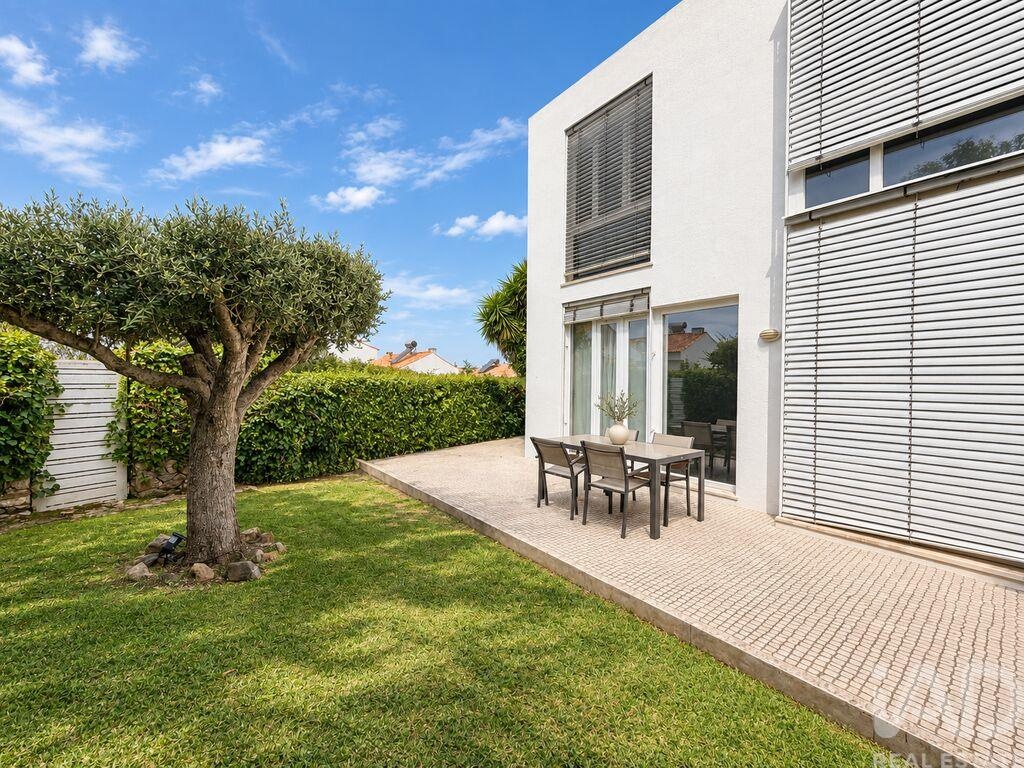 House in Sao Pedro - view 1