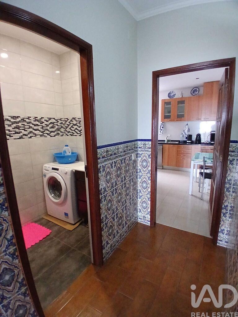Apartment in Esmoriz - Image 2