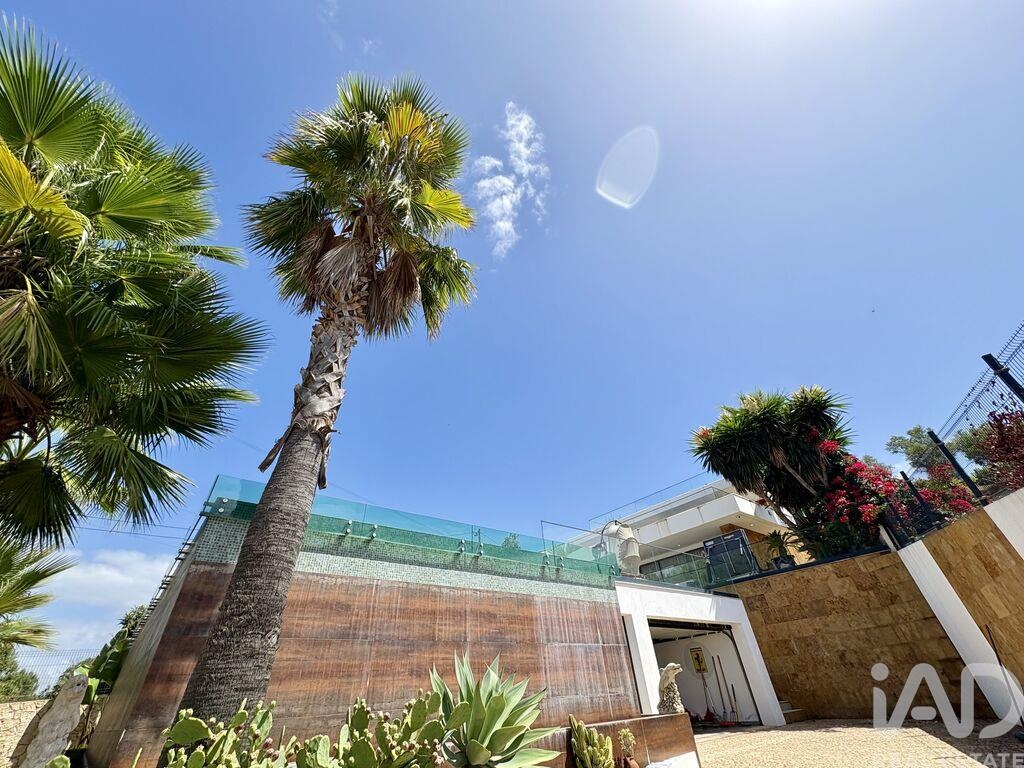 House in Lagoa - Image 3