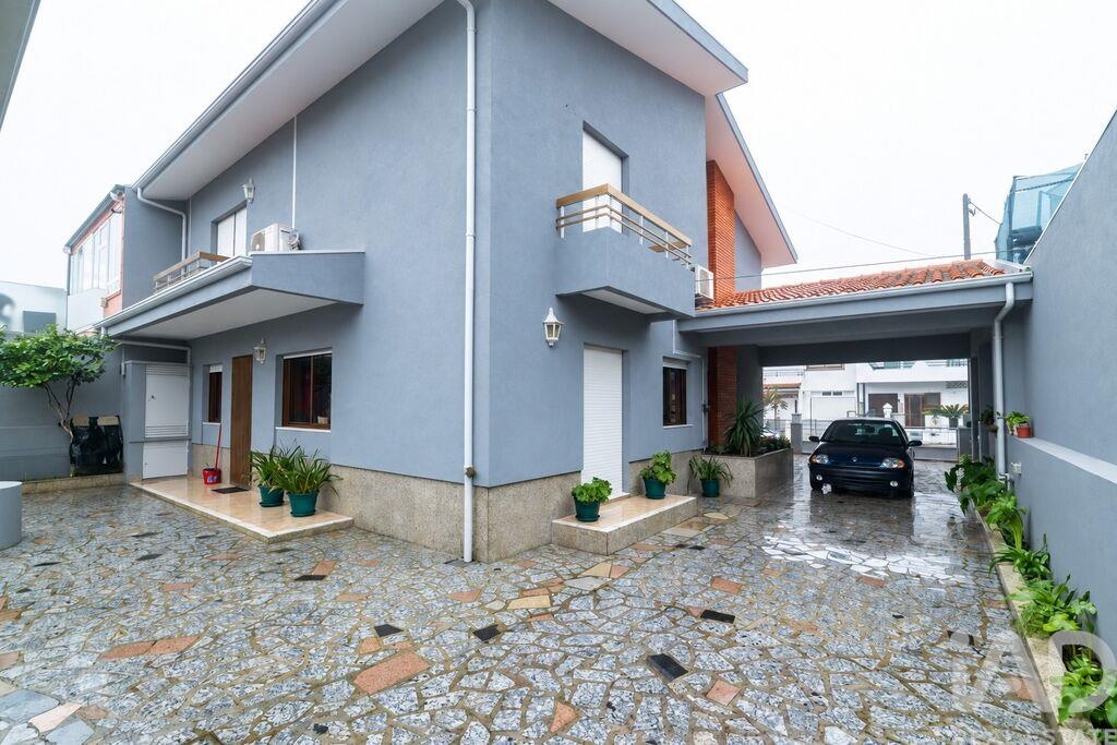 House in Sao Romao do Coronado - Image 3