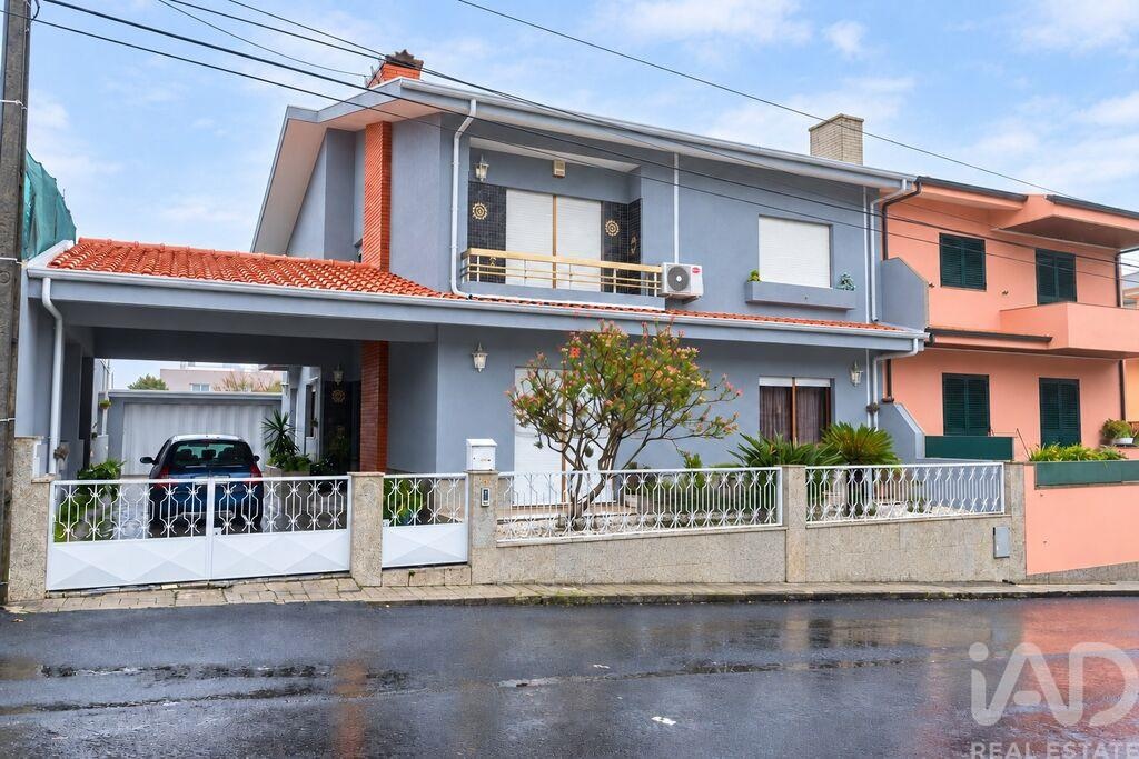 House in Sao Romao do Coronado - view 1