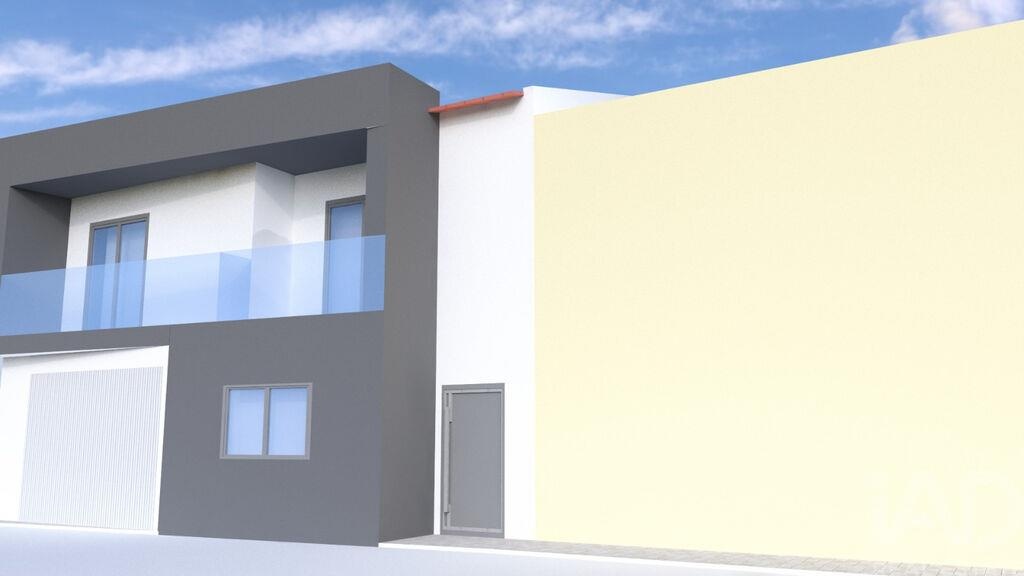 House in Miranda do Corvo - Image 3