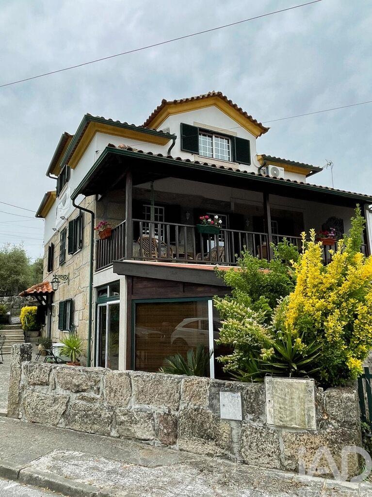 House in Canas de Senhorim - Image 3