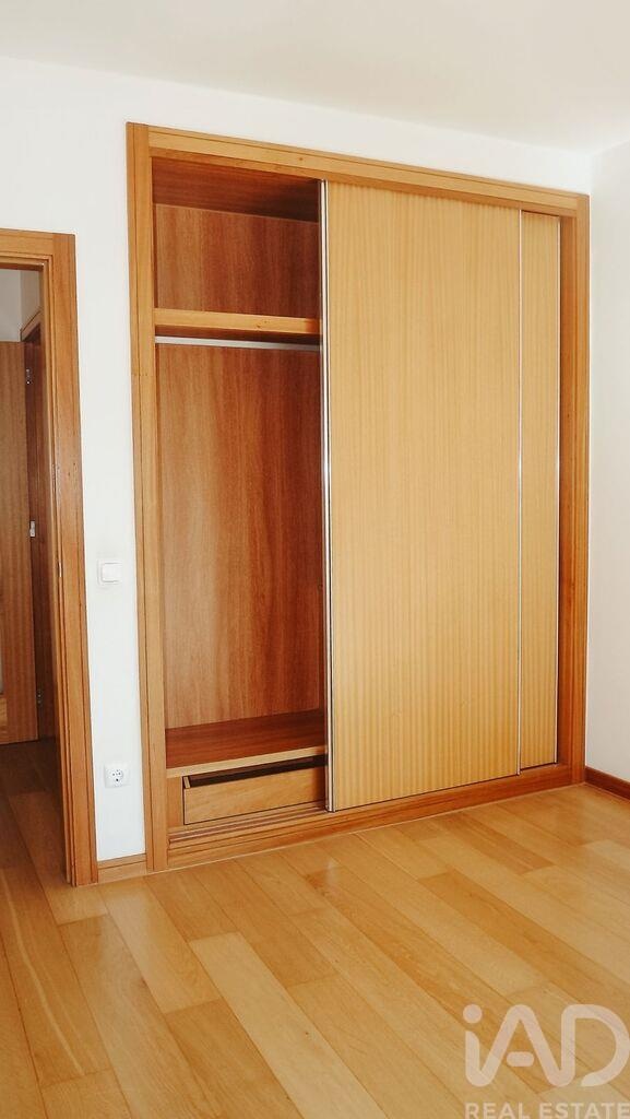 Apartment in Santa Maria da Feira - Image 2