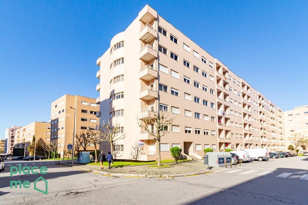 Apartamento T1 - Lamaçães - Mobilado e Equipado