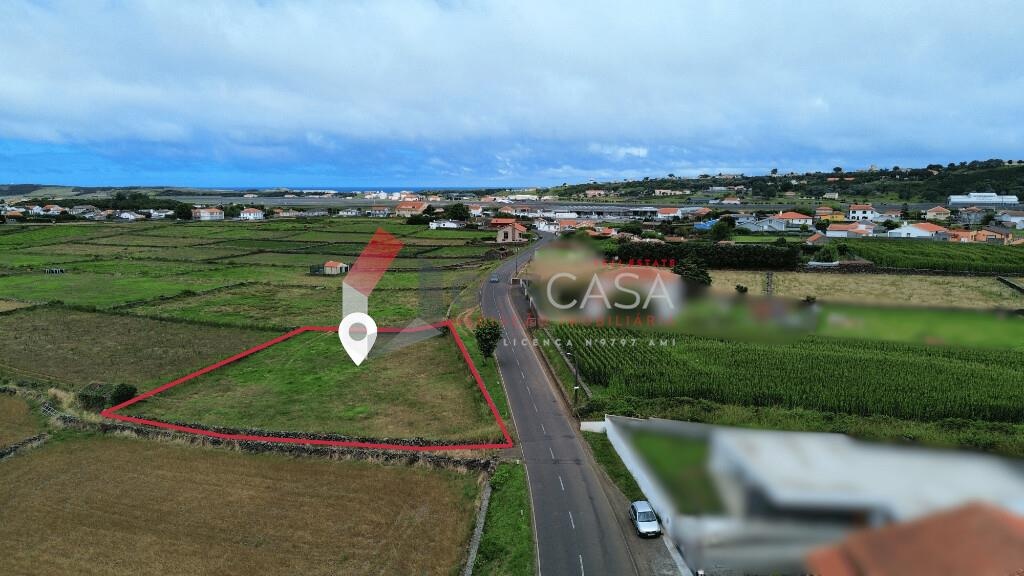 Terreno em Lajes do Pico