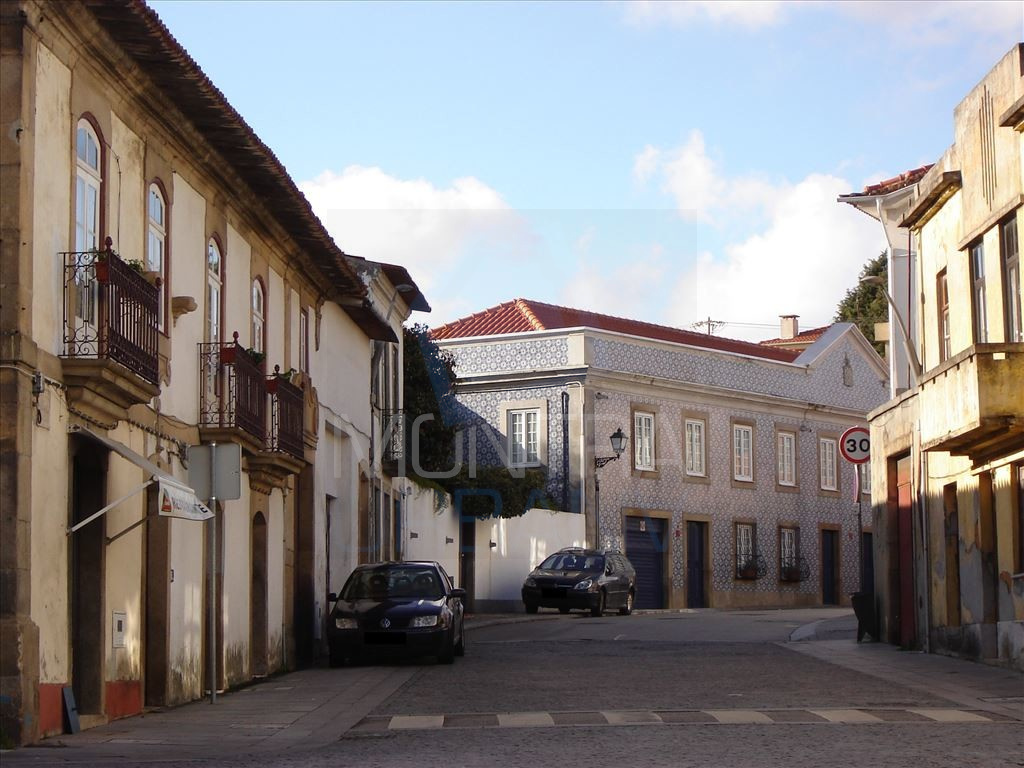 Rua de Acesso ao Edifício