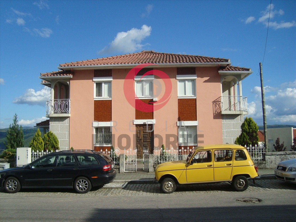 For sale House T5+