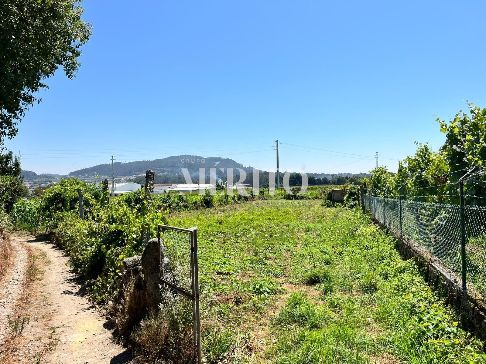 Land for sale in Barcelos, Portugal — €74,000